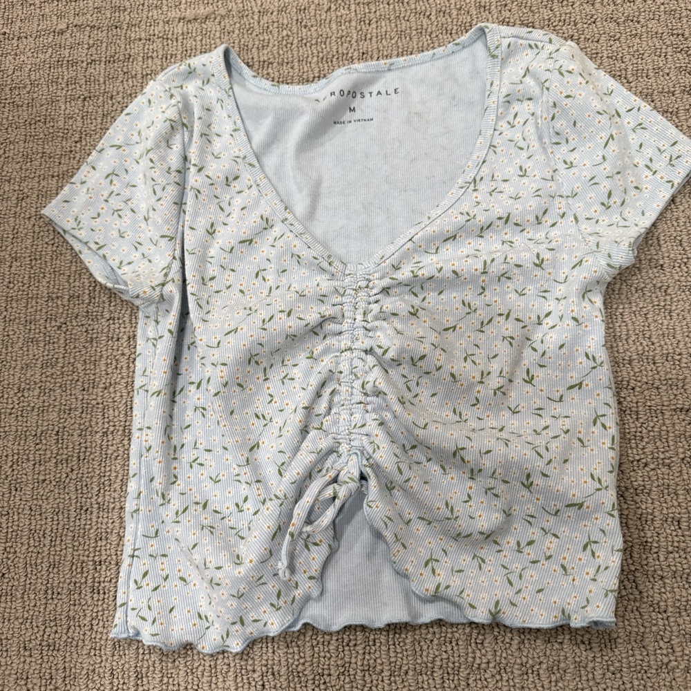 Blue floral Aeropostale summer crop top